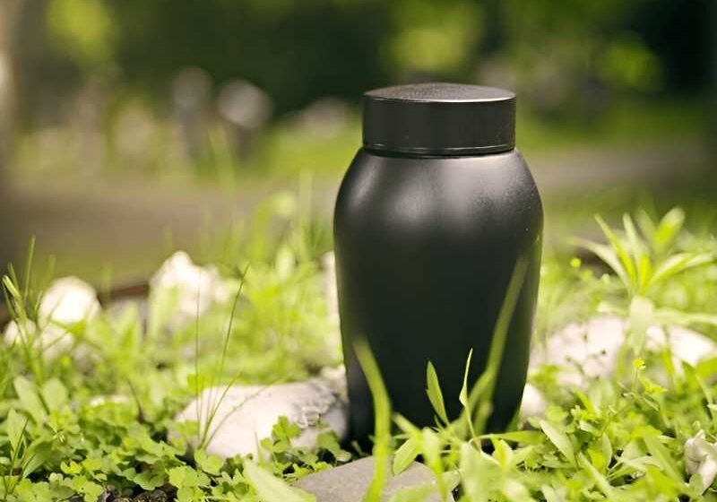 black-urn