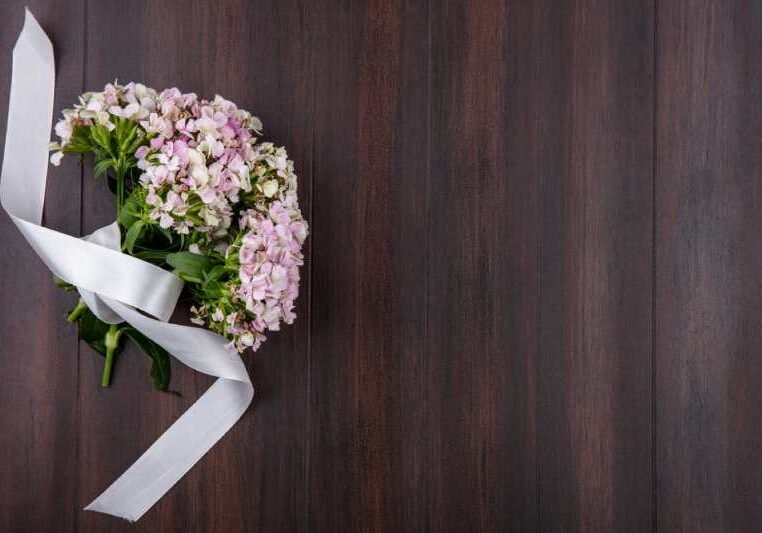 bouquet-wildflowers-with-white-ribbon