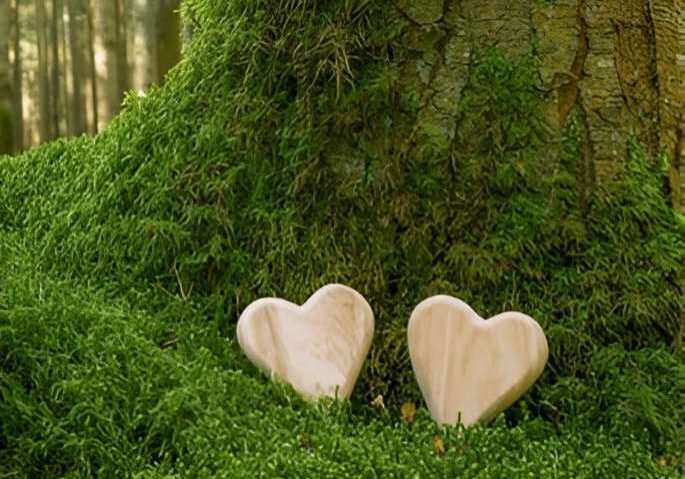 funeral-wooden-heart