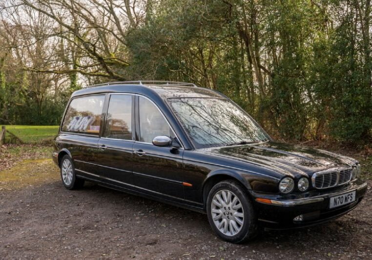 wealdenfunerals vehicles